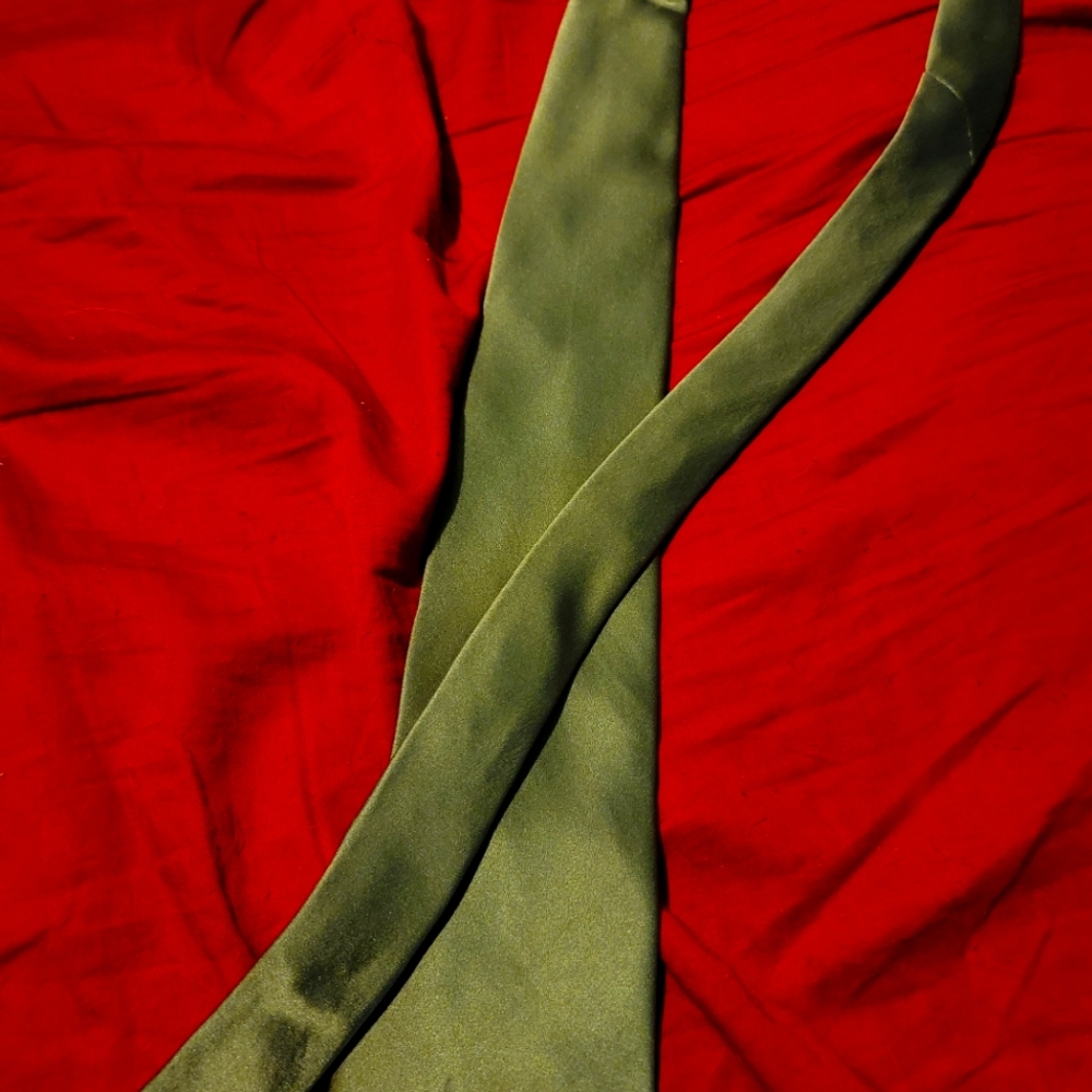 George Machado silk tie